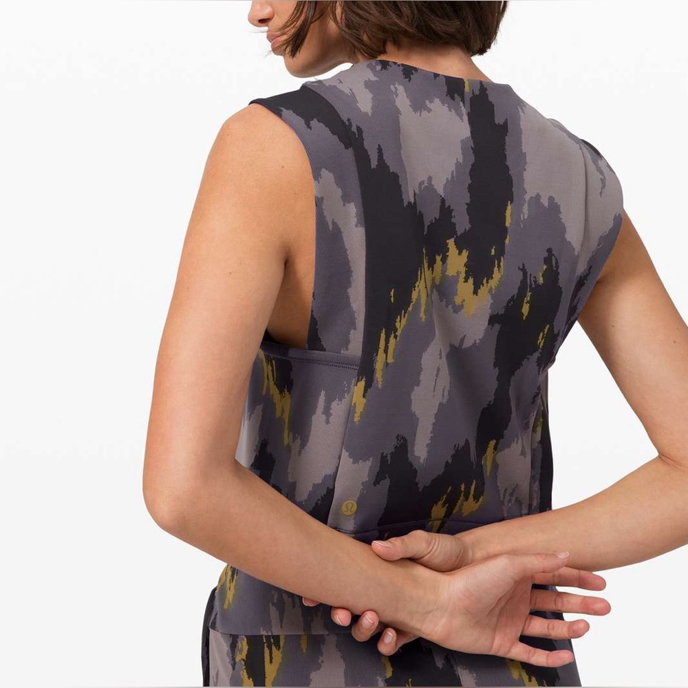 Lululemon Take The Moment Cropped Tank - Picture 3 of 7